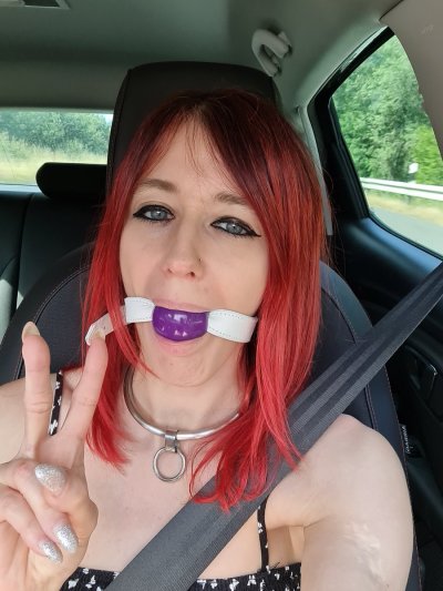 Watch Bitchmoni's leaked NSFW photo on TwXstars