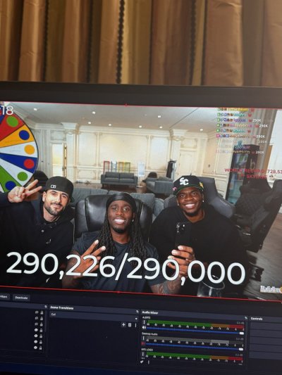 Watch Kai Cenat's leaked NSFW photo on TwXstars