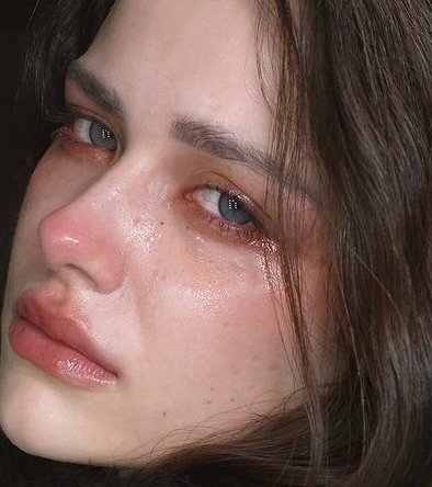 Watch bambi's leaked NSFW photo on TwXstars