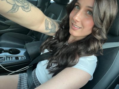 Watch LunaHillX's leaked NSFW photo on TwXstars