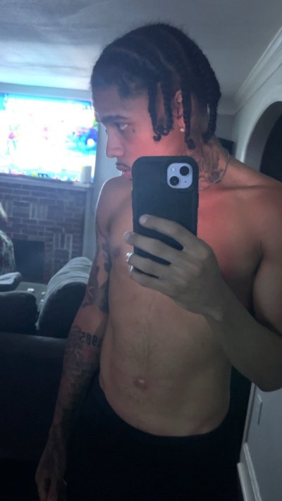 Watch YUNGIN 🔞😈's leaked NSFW photo on TwXstars