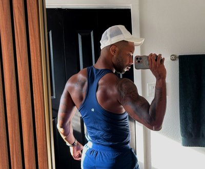 Watch your fave kuya 🇵🇭's leaked NSFW photo on TwXstars