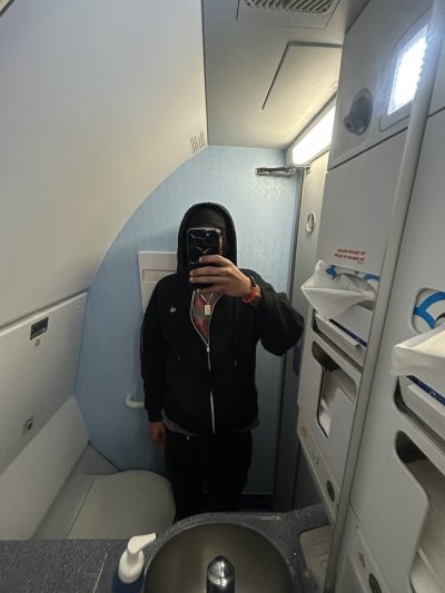 Watch Bones 🩻 (18+)'s leaked NSFW photo on TwXstars