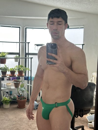 Watch Eddie Patrick's leaked NSFW photo on TwXstars