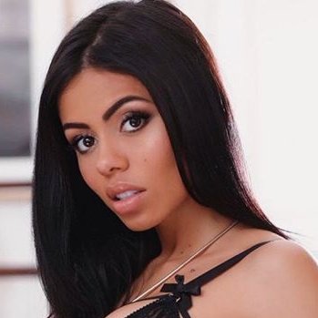 Watch Canela Skin's leaked NSFW photo on TwXstars