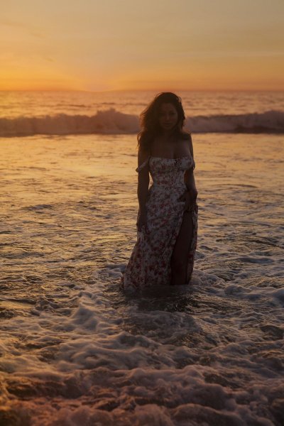 Watch Jessica Vaugn's leaked NSFW photo on TwXstars