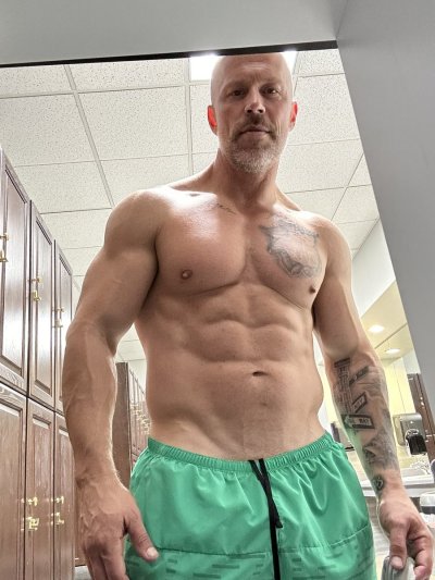 Watch Scott Blokker's leaked NSFW photo on TwXstars