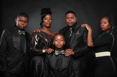 Watch Hank's leaked NSFW photo on TwXstars