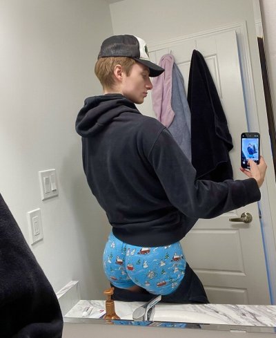 Watch Ansel Prower's leaked NSFW photo on TwXstars