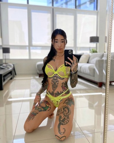 Watch alxagc's leaked NSFW photo on TwXstars