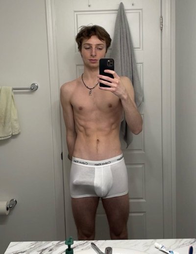 Watch Ansel Prower's leaked NSFW photo on TwXstars