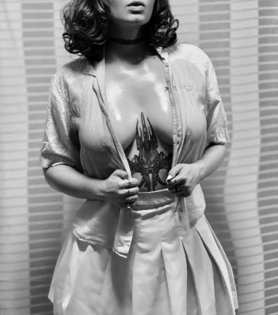 Watch Lana Litt's leaked NSFW photo on TwXstars