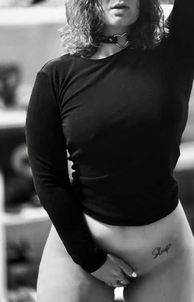 Watch Lana Litt's leaked NSFW photo on TwXstars