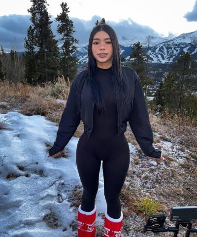 Watch 𝖍𝖞𝖕𝖊𝖗𝖎𝖔𝖓🐶's leaked NSFW photo on TwXstars