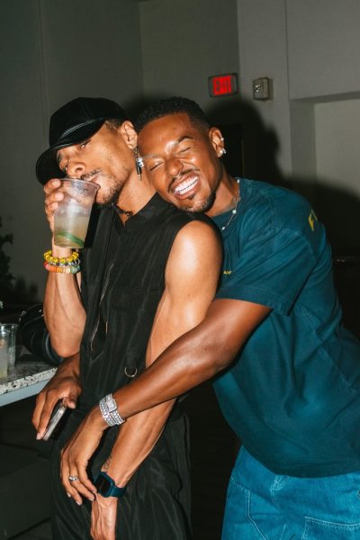 Watch Tarek Ali Ellis's leaked NSFW photo on TwXstars