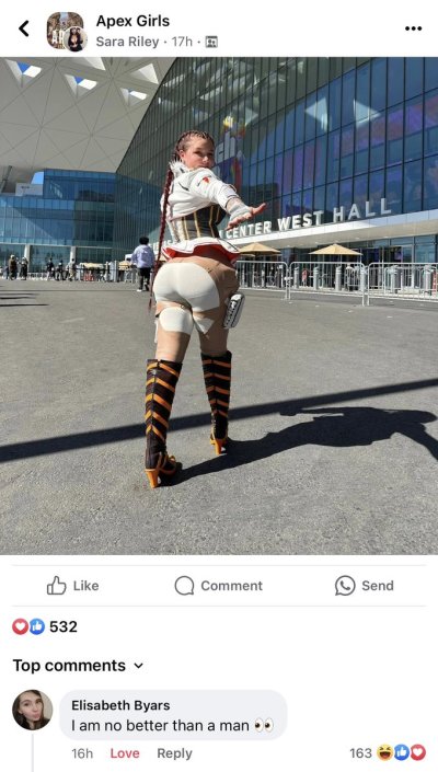 Watch BadassMommy's leaked NSFW photo on TwXstars