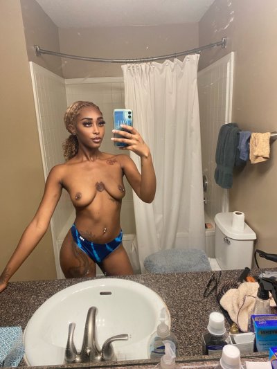 Watch 🌴𝐀𝐚𝐥𝐢𝐲𝐚𝐡 𝐀𝐥𝐢 🌴's leaked NSFW photo on TwXstars