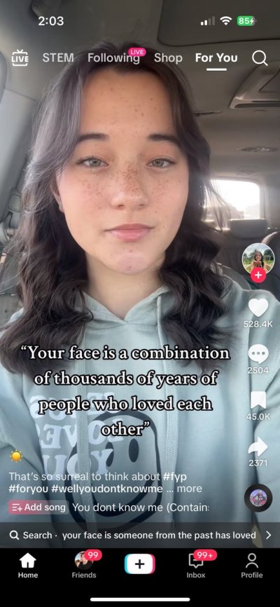 Watch Hannah Hedon's leaked NSFW photo on TwXstars