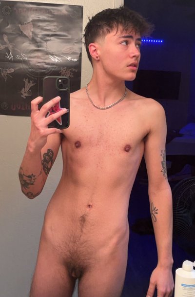 Watch Joey Michaels's leaked NSFW photo on TwXstars