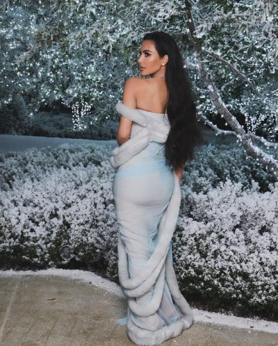 Watch Kim Kardashian's leaked NSFW photo on TwXstars