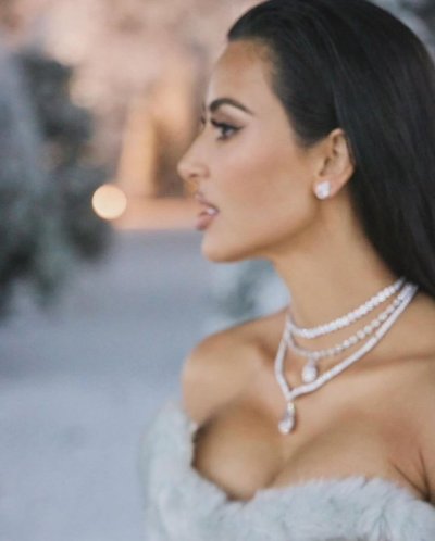 Watch Kim Kardashian's leaked NSFW photo on TwXstars