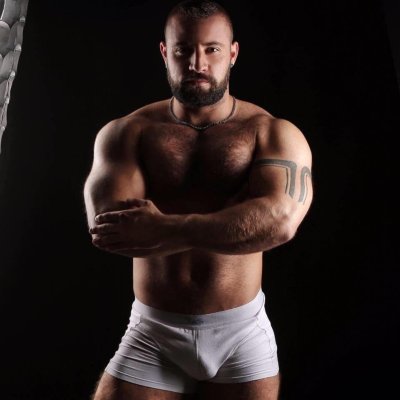 Watch Nik's leaked NSFW photo on TwXstars