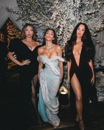 Watch Kim Kardashian's leaked NSFW photo on TwXstars