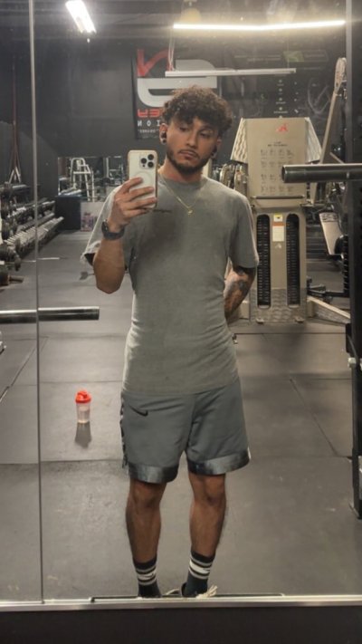 Watch Pablx Sanchez 💦's leaked NSFW photo on TwXstars