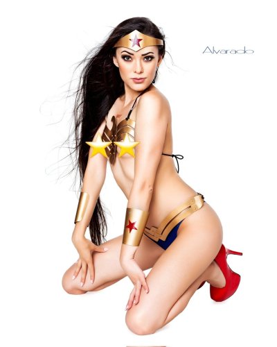 Watch Joanie Brosas ✈️ SDCC #814's leaked NSFW photo on TwXstars