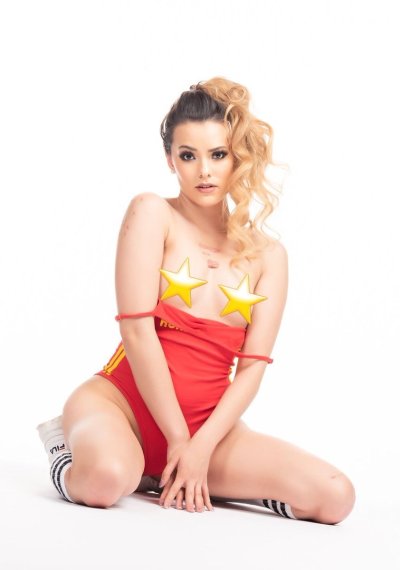 Watch Joanie Brosas ✈️ SDCC #814's leaked NSFW photo on TwXstars