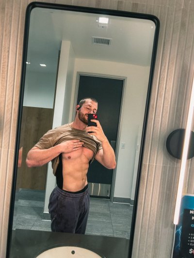 Watch ColtFitness's leaked NSFW photo on TwXstars