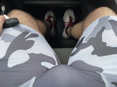 Watch Nik's leaked NSFW photo on TwXstars