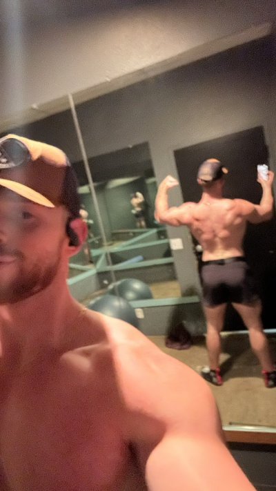 Watch ColtFitness's leaked NSFW photo on TwXstars