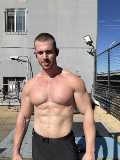 Watch ColtFitness's leaked NSFW photo on TwXstars