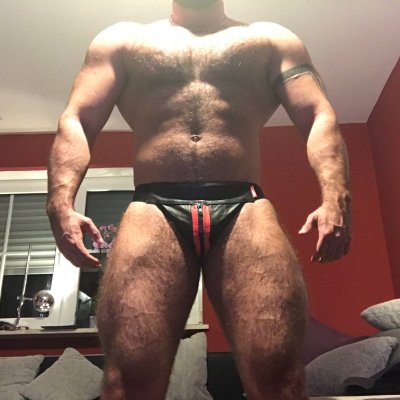 Watch Nik's leaked NSFW photo on TwXstars