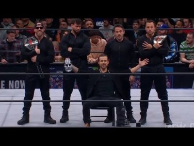 Watch Michael Larkin's leaked NSFW photo on TwXstars