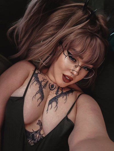 Watch 🦇 𝖑𝖎𝖈𝖍𝖑𝖎𝖓𝖌𝖘 | OF 🖤💋's leaked NSFW photo on TwXstars