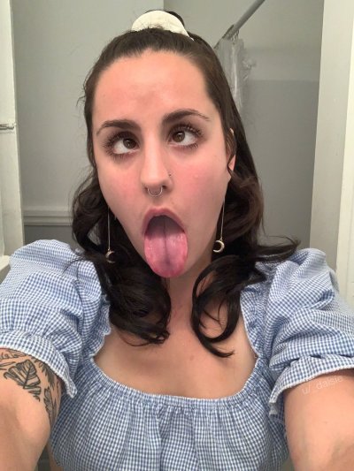 Watch daisie's leaked NSFW photo on TwXstars