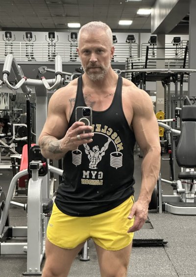 Watch Scott Blokker's leaked NSFW photo on TwXstars