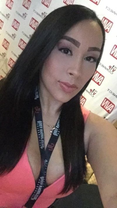 Watch Alycia Starr's leaked NSFW photo on TwXstars