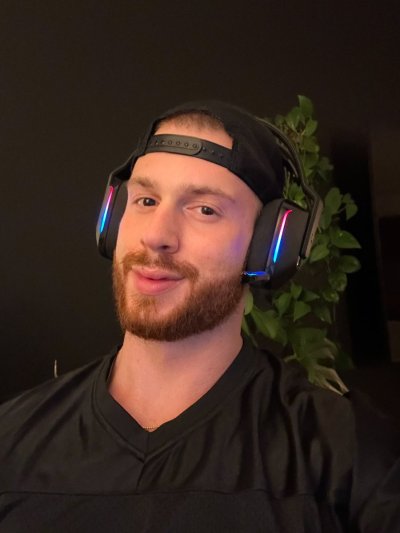 Watch ColtFitness's leaked NSFW photo on TwXstars