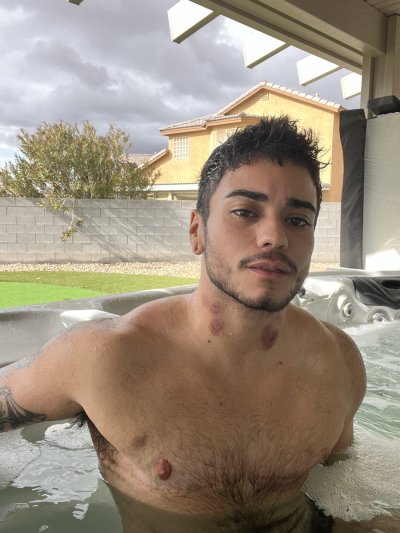 Watch Apollo Moon🏳️‍⚧️'s leaked NSFW photo on TwXstars