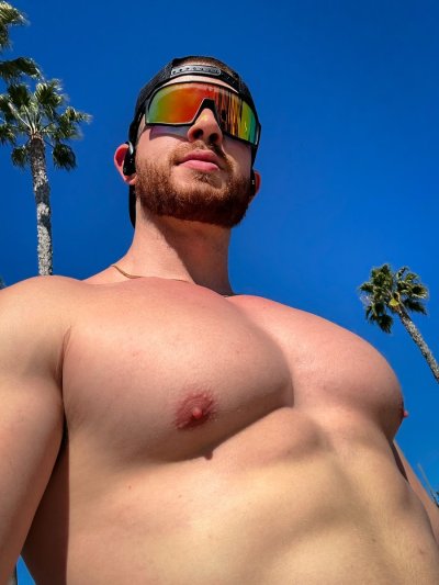 Watch ColtFitness's leaked NSFW photo on TwXstars