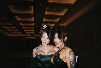 Watch Eva Maxim's leaked NSFW photo on TwXstars