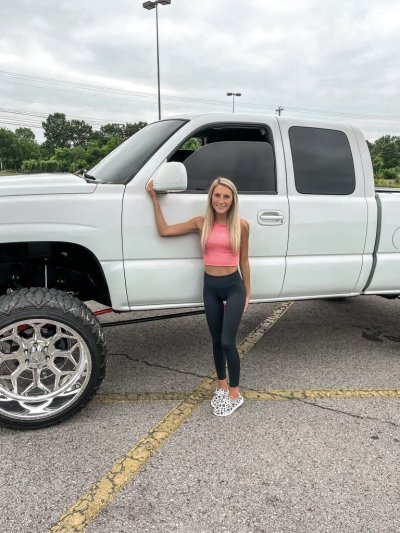 Watch kinlee 👸🏼's leaked NSFW photo on TwXstars