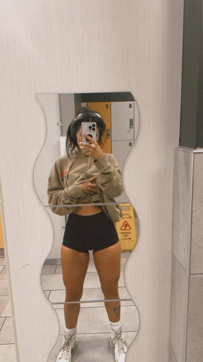 Watch harlee's leaked NSFW photo on TwXstars