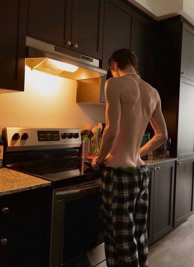 Watch Ansel Prower's leaked NSFW photo on TwXstars