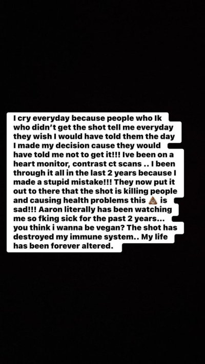 Watch ℳoni's leaked NSFW photo on TwXstars