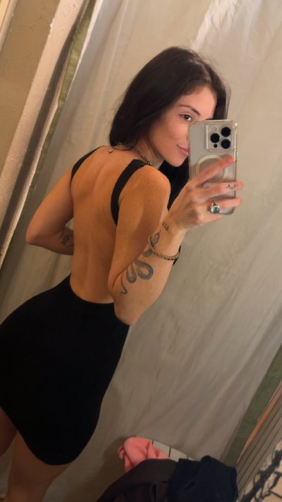 Watch harlee's leaked NSFW photo on TwXstars