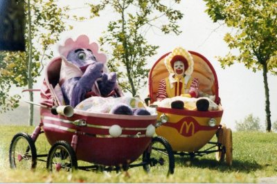 Watch Papa Woof und Krampus und Bleaken's leaked NSFW photo on TwXstars